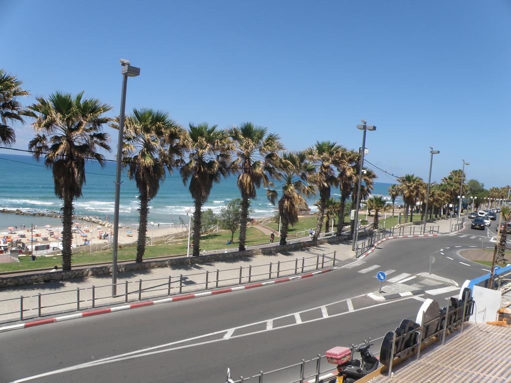 Spat Beach Bat Yam Bagian luar foto