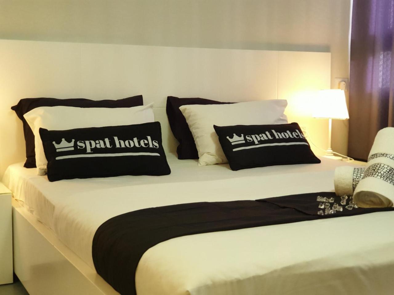 Spat Beach Bat Yam Bagian luar foto